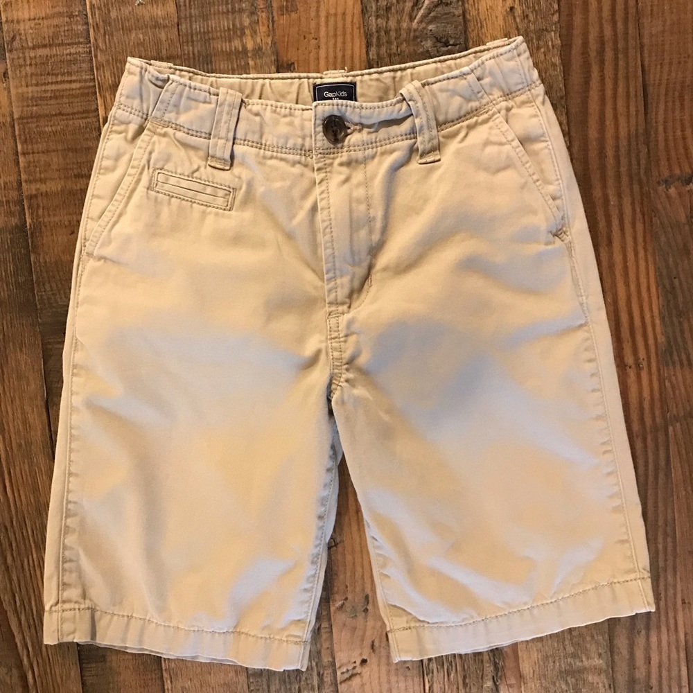 Kid’s - Gap Kid’s Outlet Khaki Shorts - Picture 2 of 4